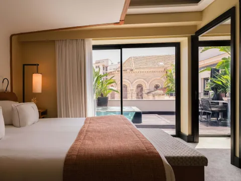 Five Seas Hotel